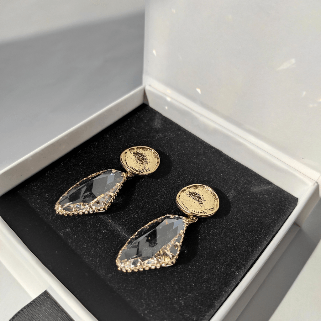cercei CRYSTAL QUEEN placați cu aur 16K, cu piatră cristal - Earrings