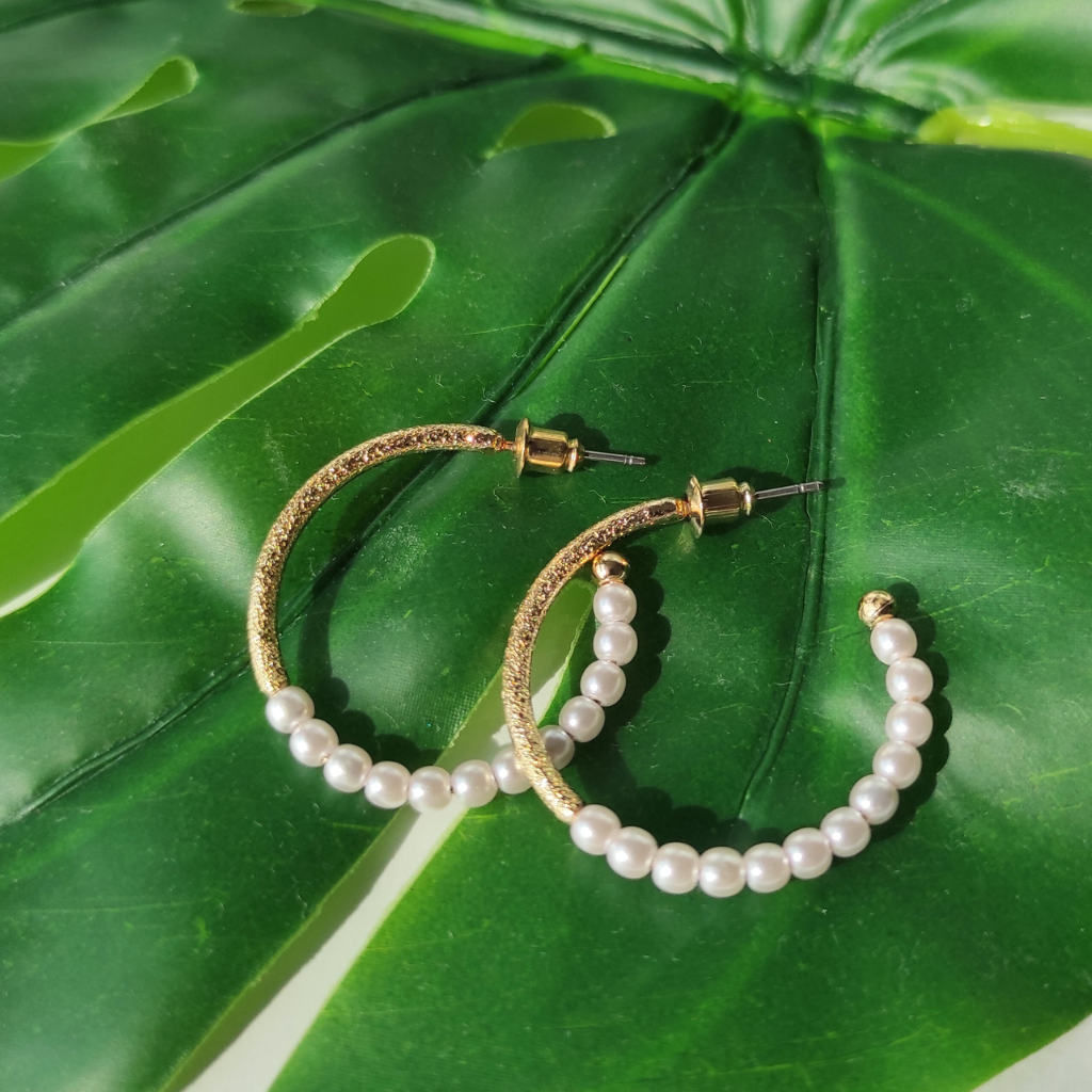 cercei LADY PEARLS - cercei verigă, jumătate cu perle, jumătate aurii