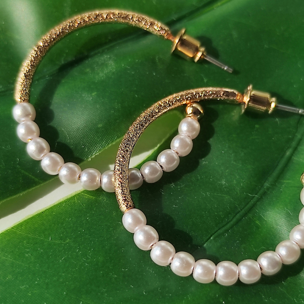 cercei LADY PEARLS - cercei verigă, jumătate cu perle, jumătate aurii