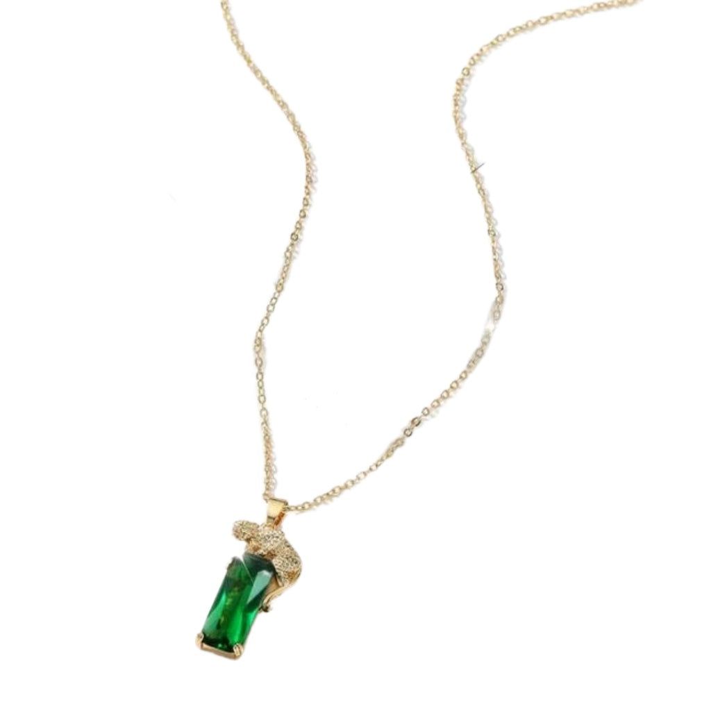 colier JAGUAR placat aur 18K, cu lanț subțire și pandantiv cu piatră verde și jaguar