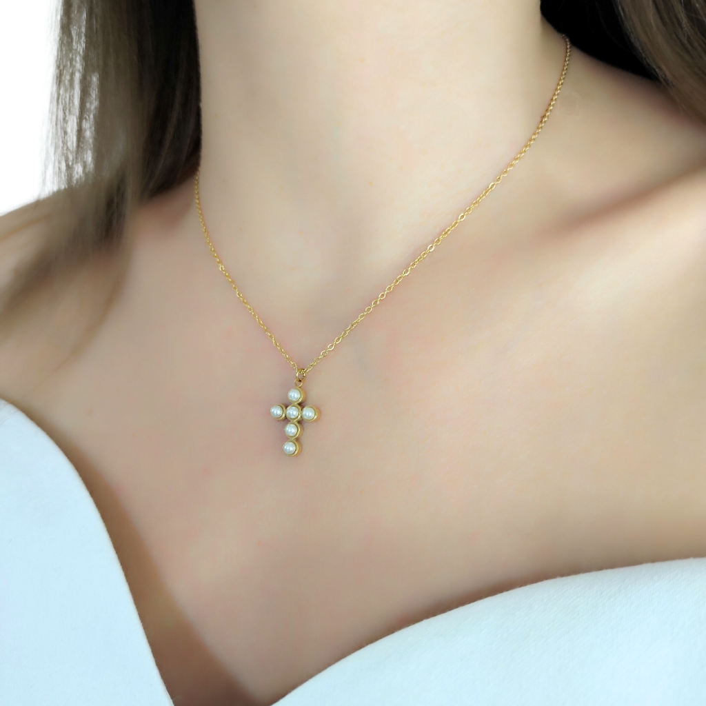 colier placat cu aur cu pandantiv cruce din perle naturale 18K EVIA