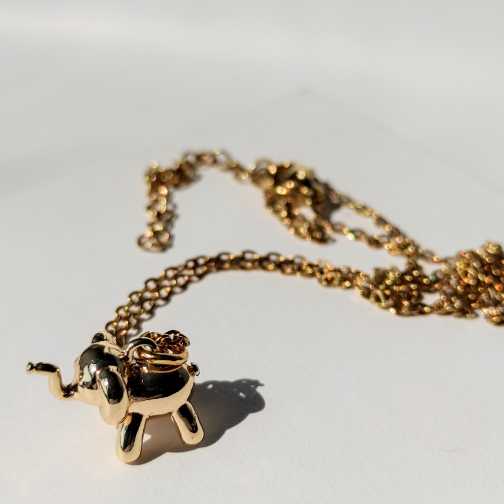 colier LUCKY ELEPHANT placat cu aur 18k cu pandantiv elefant