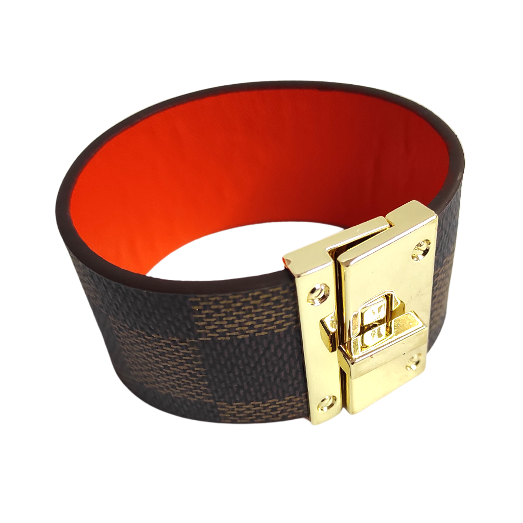brățară IRREPLACEABLE din piele PU, maro, bratara cu inchizatoare metalica, bratara din piele neagra, bratara rock, bratara lata, bratari ltm, bijuterii ltm, ltmshop