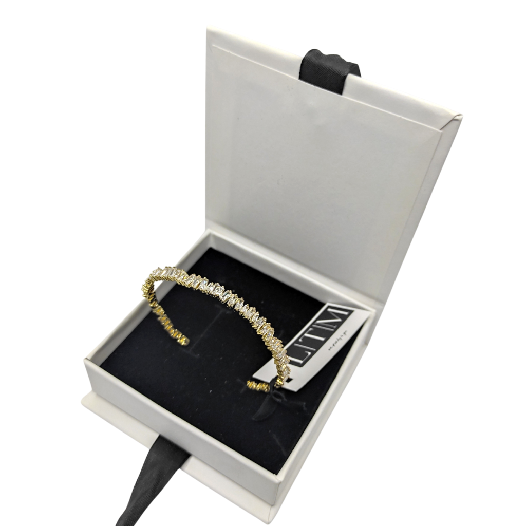 brățară GOLDEN QUEEN placată cu aur 18K și strasuri zirconia albe , brățară subțire reglabilă, idei cadou , brățară GOLDEN QUEEN placată cu aur 18K și strasuri zirconia albe, bratara fara inchizatoare, bratara reglabila placata cu aur, bratari ltm, bijuterii ltm, ltmshop