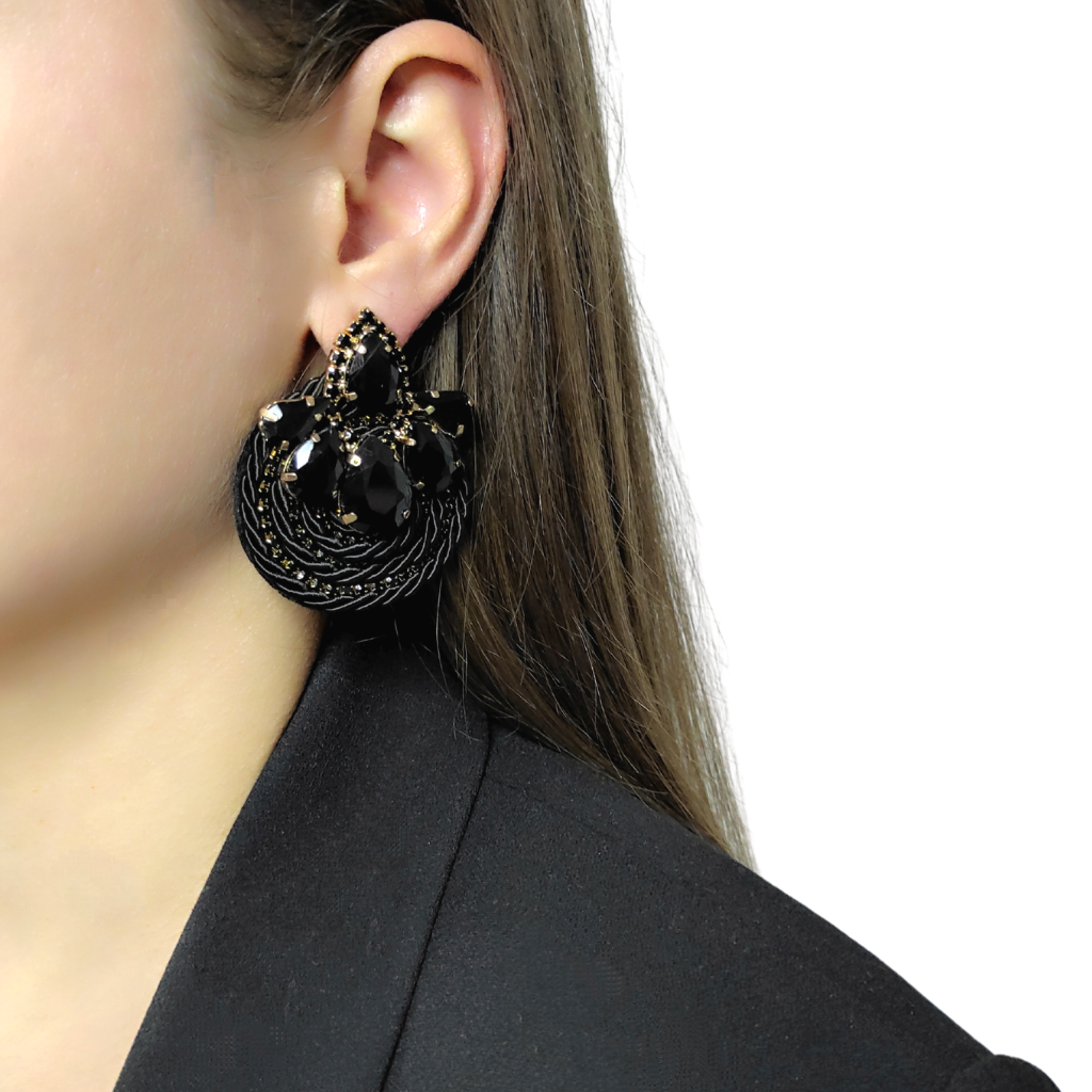 cercei UNFORGETTABLE handmade cu strasuri negre 