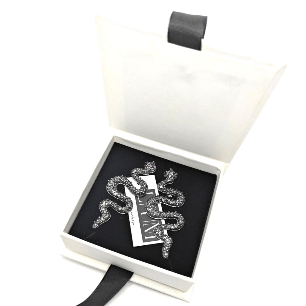 cercei BLACK SNAKES - cercei șarpe cu strasuri aplicate, cercei lungi cu strasuri, cercei negri cu strasuri mici, cercei lungi cu clips , cercei ltm, ltmshop, bijuterii ltmshop
